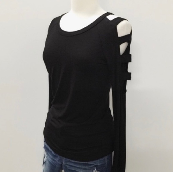 FREE new cut out ladder long sleeve top - Picture 3 of 5